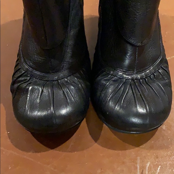 ALDO wedge heel booties - Picture 3 of 5